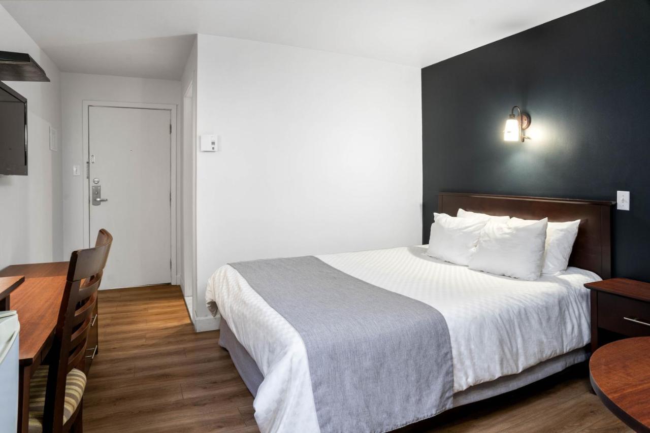 Hotel Marineau Centre La Tuque Zewnętrze zdjęcie